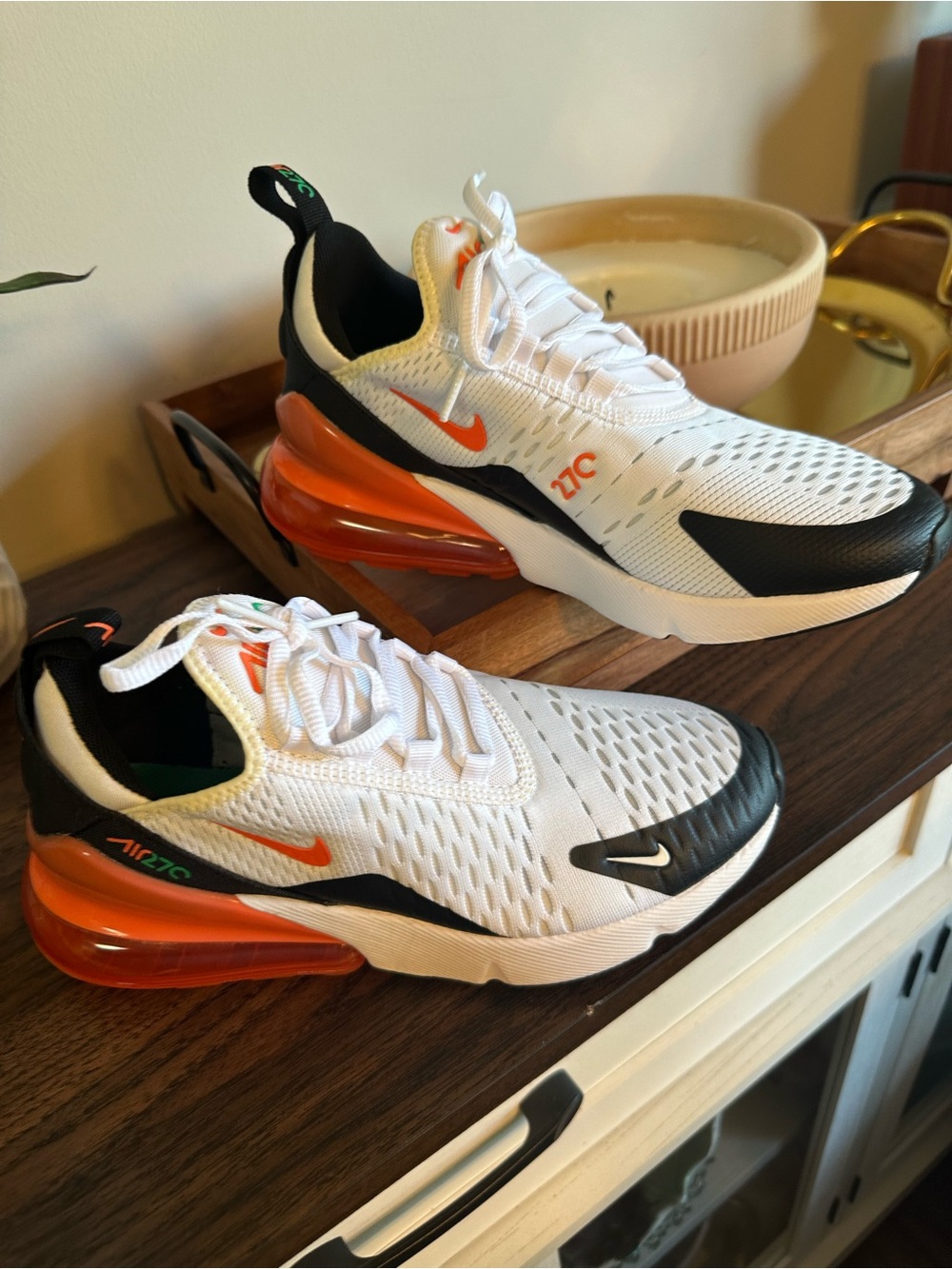 Nike White Black Orange Air Max 270 Sneakers Youth 5 Brand new